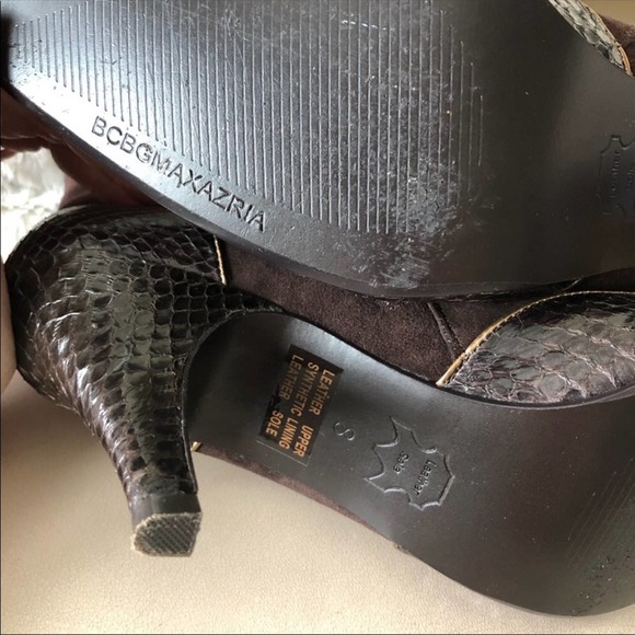 BCBGMaxAzria Chocolate Brown Suede heeled Bootie - Picture 7 of 7